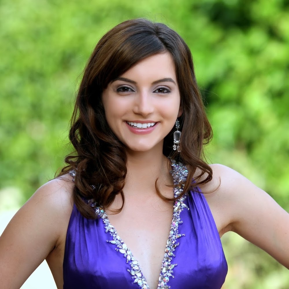 Meet your Posher, Simona